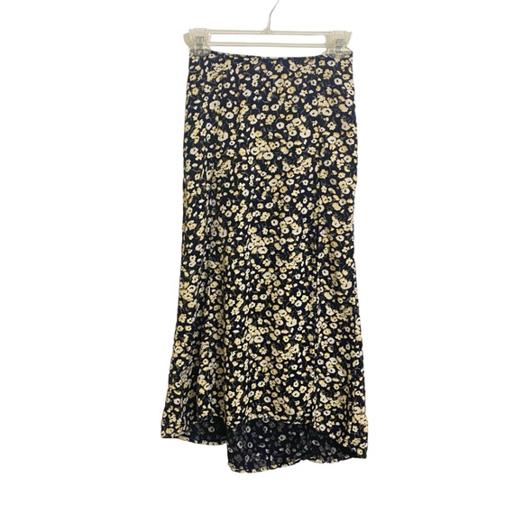 Abercrombie & Fitch Dresses & Skirts - Abercrombie & Fitch Pink & Black Floral Midi Length Skirt, Size XS